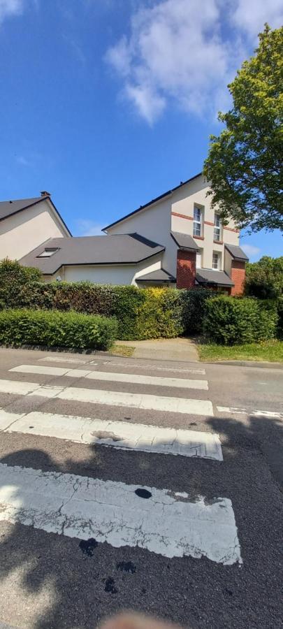 Apartmán Chrismarie Bois-Guillaume Exteriér fotografie